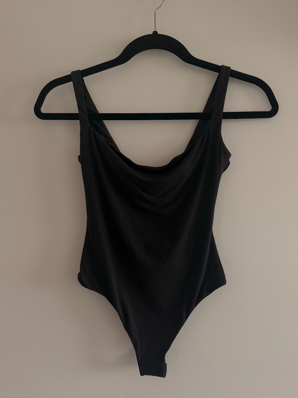 SKIMS Black Scoop Neck Bodysuit - Classic Stretch